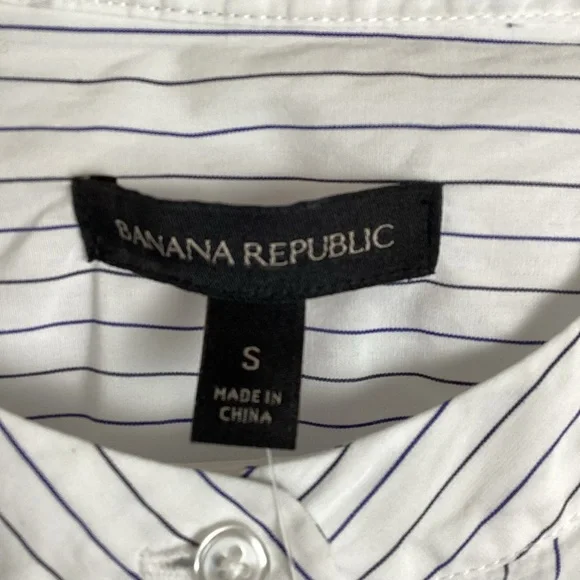 Banana Republic NWT 1/2 Button 3/4 Sleeve Blu& White Striped Top Shirt Small - Picture 3 of 6